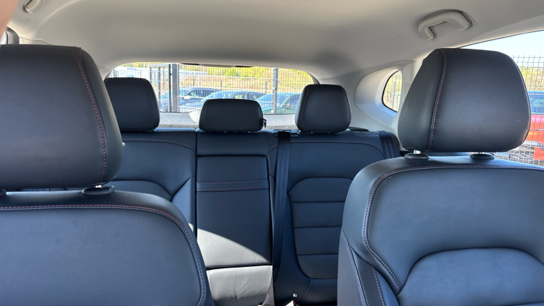 MG HS 1.5 T-GDI PHEV SE 5dr Auto Hatchback